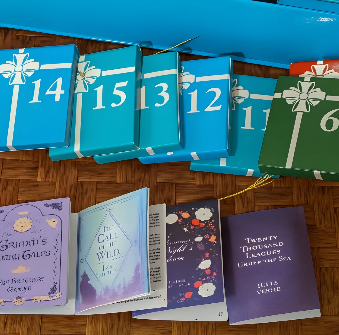 Book Ornament Advent Calendar - Liiush™